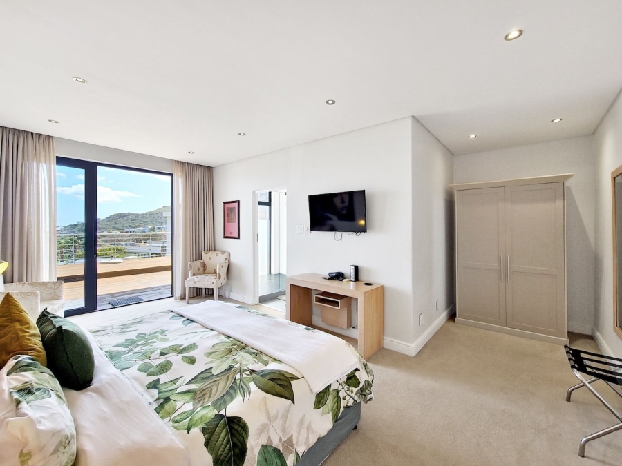 To Let 7 Bedroom Property for Rent in Camps Bay Western Cape